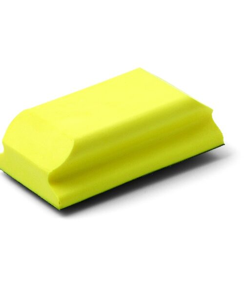 Ručná brúska so suchým zipsom z penovej hmoty umožňuje rýchlu výmenu brúsneho papiera.